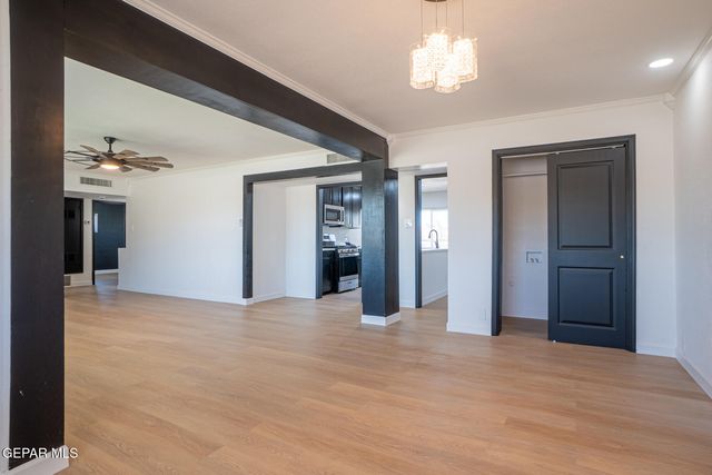 204 Balboa Road, El Paso, TX 79912