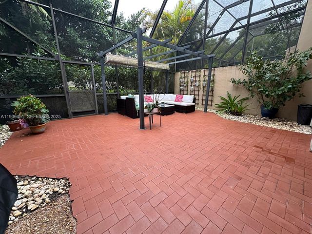 9805 Costa Del Sol Blvd C-102, Doral, FL 33178