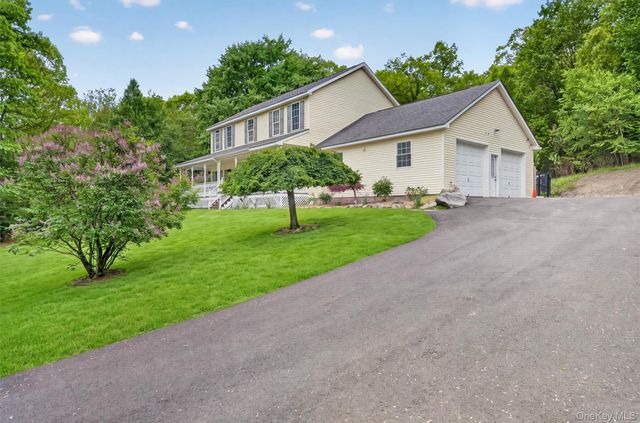 4 Clover Lane, Wurtsboro, NY 12790