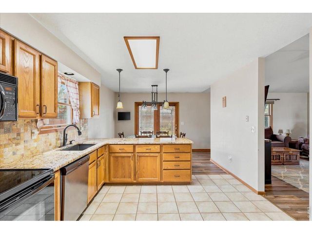 301 N 44th Ave Ct, Greeley, CO 80634