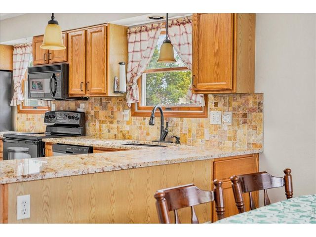 301 N 44th Ave Ct, Greeley, CO 80634