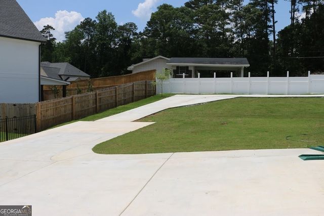 1515 Grayson Parkway, Grayson, GA 30017
