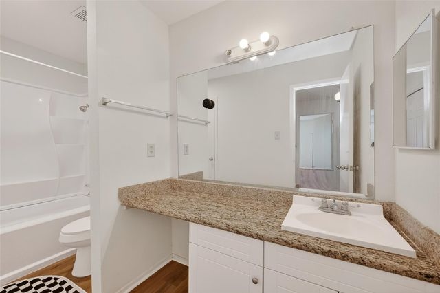 10555 Turtlewood Court 511, Houston, TX 77072