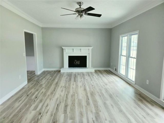 1620 Summit View Way, Snellville, GA 30078
