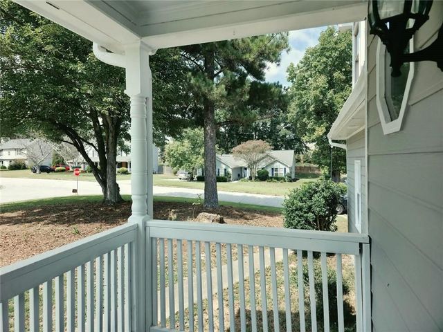 1620 Summit View Way, Snellville, GA 30078
