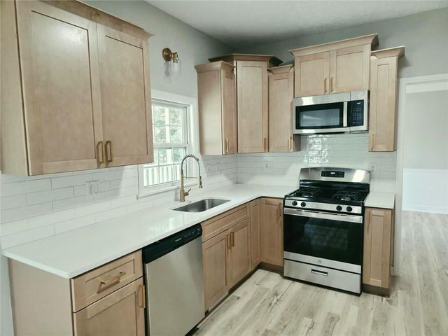 1620 Summit View Way, Snellville, GA 30078