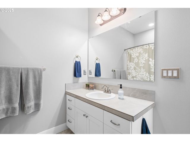10603 Ne 92ND Ave, Vancouver, WA 98662