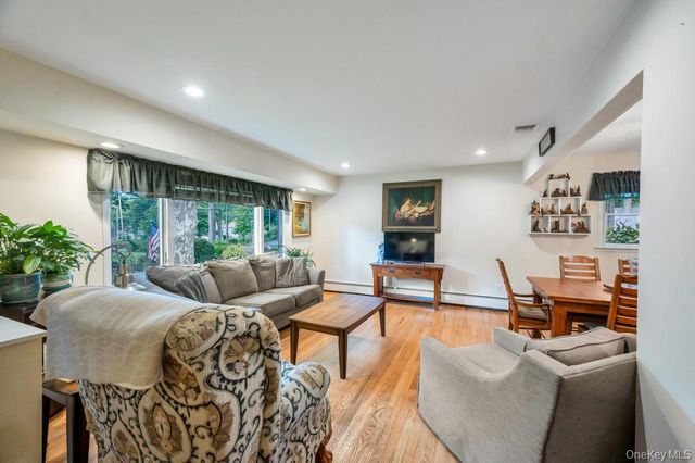 1 Pioneer Boulevard, Huntington Station, NY 11746