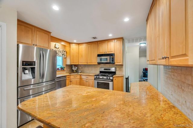 1 Pioneer Boulevard, Huntington Station, NY 11746