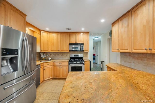 1 Pioneer Boulevard, Huntington Station, NY 11746