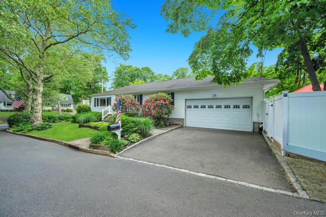 1 Pioneer Boulevard, Huntington Station, NY 11746
