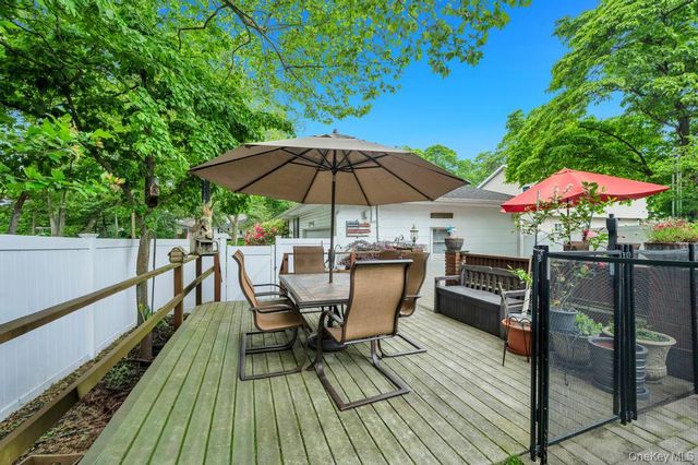 1 Pioneer Boulevard, Huntington Station, NY 11746