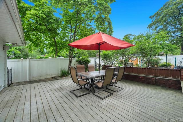 1 Pioneer Boulevard, Huntington Station, NY 11746