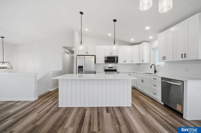 5024 N 35Th Court, Lincoln, NE 68504