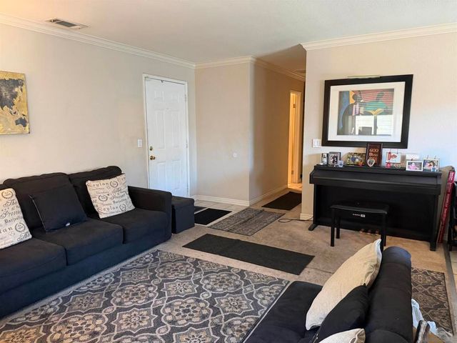 9220 Kenwood F, Spring Valley, CA 91977