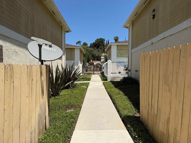9220 Kenwood F, Spring Valley, CA 91977