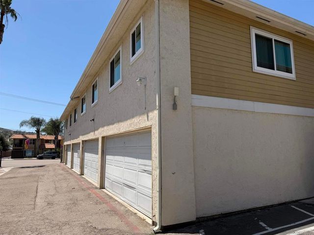 9220 Kenwood F, Spring Valley, CA 91977
