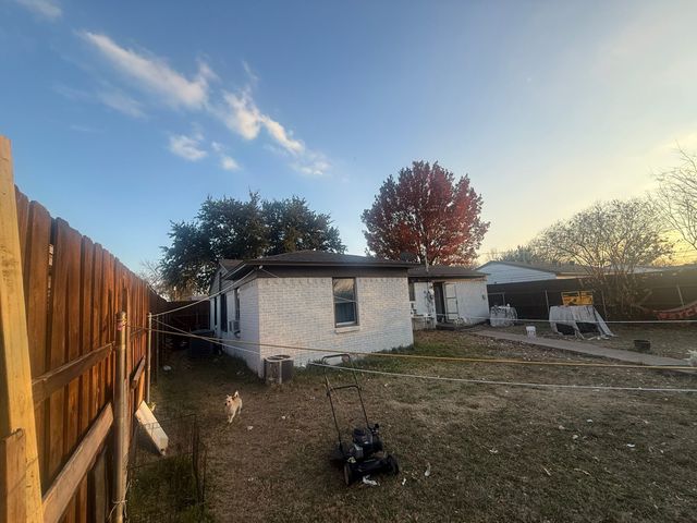 1811 Highland Street, Mesquite, TX 75149