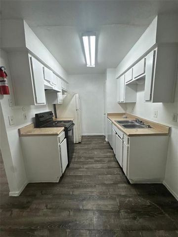 6200 W Tidwell Road 1701, Houston, TX 77092