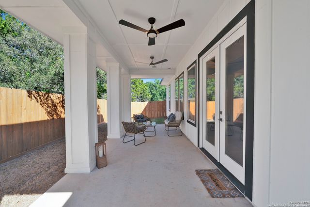 1363 Canyon Edge, Canyon Lake, TX 78133