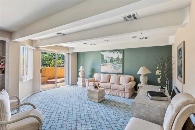 11410 Brookshire 117, Downey, CA 90241