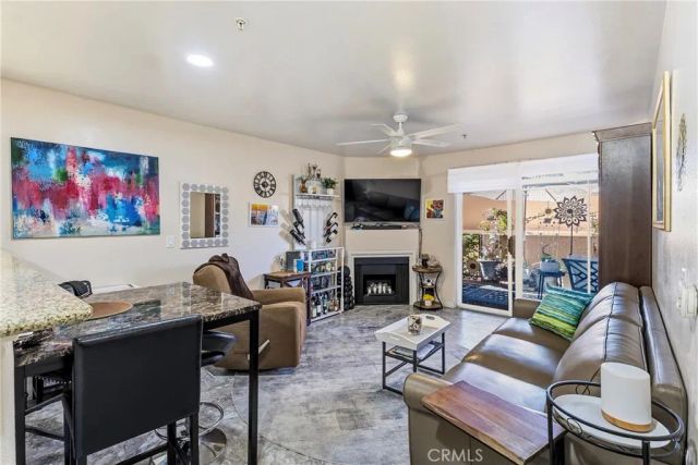 11410 Brookshire 117, Downey, CA 90241