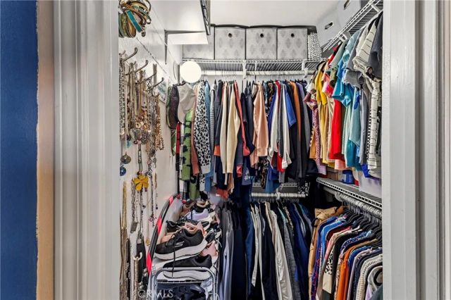 11410 Brookshire 117, Downey, CA 90241