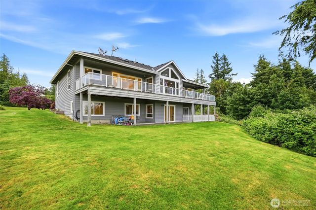 11504 76th Avenue NW, Tulalip, WA 98271