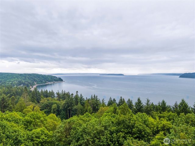 11504 76th Avenue NW, Tulalip, WA 98271