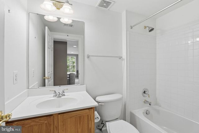 2200 BARNSTABLE DR, Upper Marlboro, MD 20774