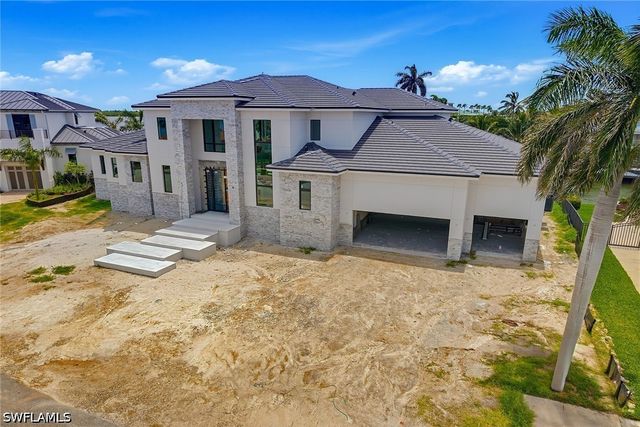 975 Sundrop CT, Marco Island, FL 34145