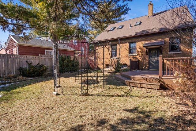 761 South Street, Elgin, IL 60123