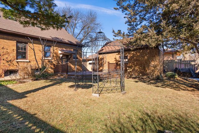 761 South Street, Elgin, IL 60123