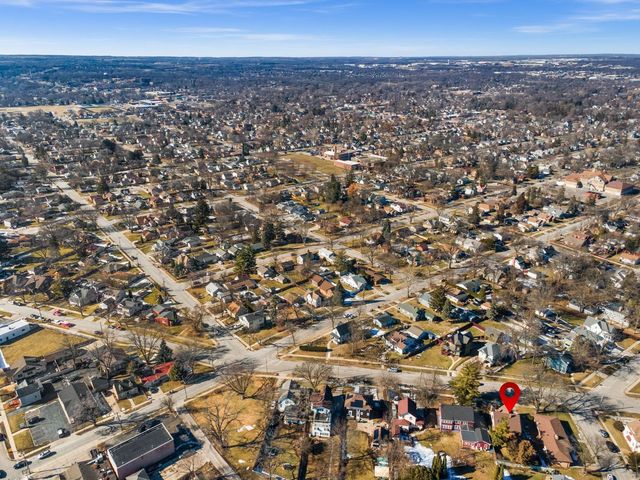 761 South Street, Elgin, IL 60123