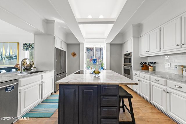52 Ridge Road, Rumson, NJ 07760