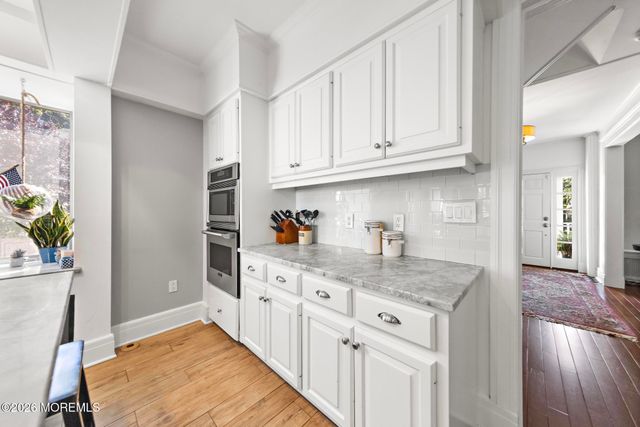 52 Ridge Road, Rumson, NJ 07760