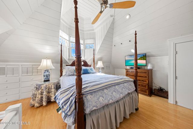 52 Ridge Road, Rumson, NJ 07760