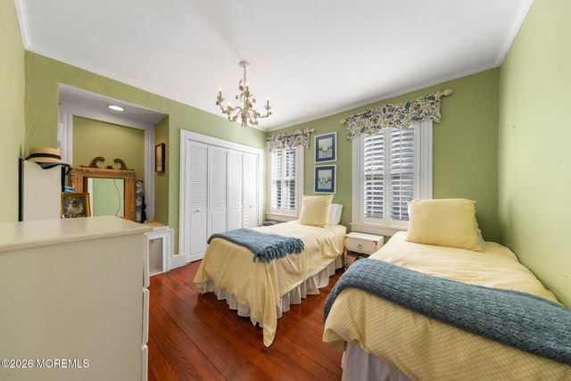 52 Ridge Road, Rumson, NJ 07760