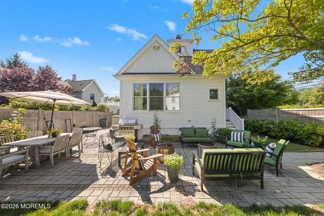 52 Ridge Road, Rumson, NJ 07760