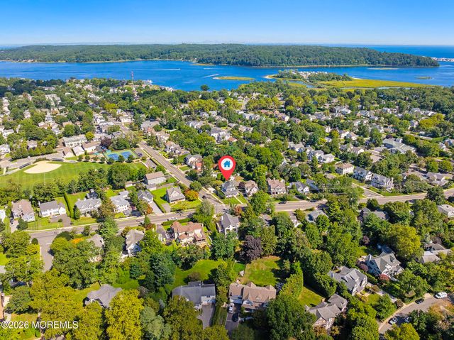 52 Ridge Road, Rumson, NJ 07760