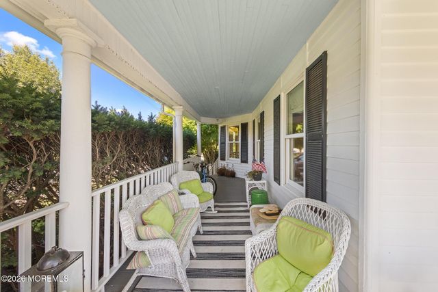 52 Ridge Road, Rumson, NJ 07760