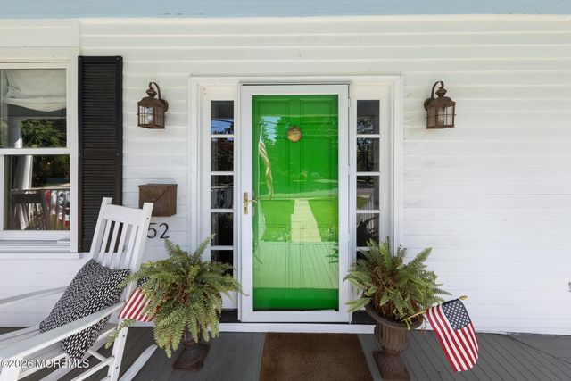 52 Ridge Road, Rumson, NJ 07760