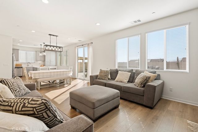 8004 Sorrento Way, Highland, CA 92346