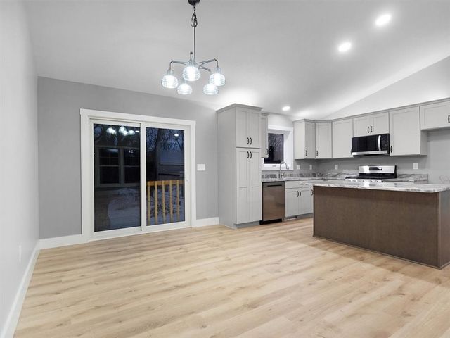 6648 Lakeside Road, Ontario, NY 14519