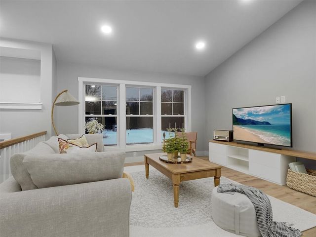 6648 Lakeside Road, Ontario, NY 14519