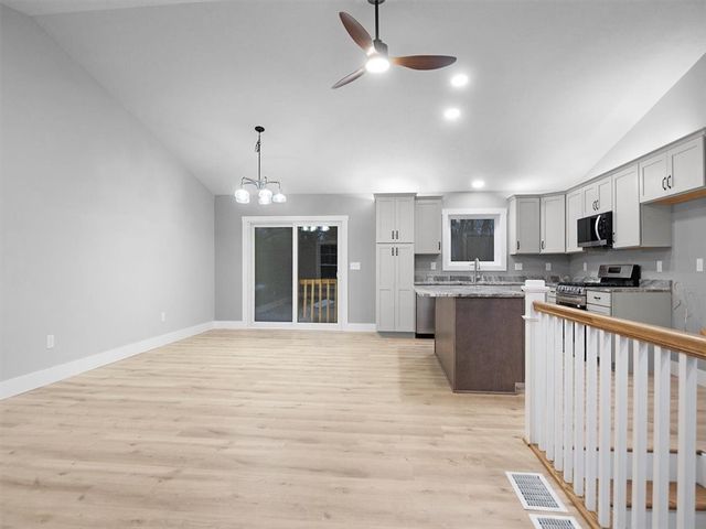 6648 Lakeside Road, Ontario, NY 14519