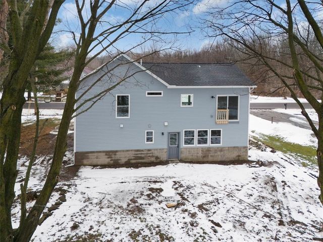 6648 Lakeside Road, Ontario, NY 14519