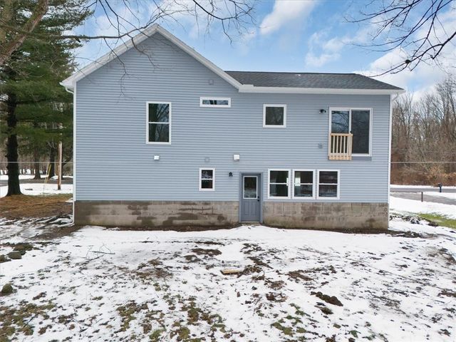 6648 Lakeside Road, Ontario, NY 14519