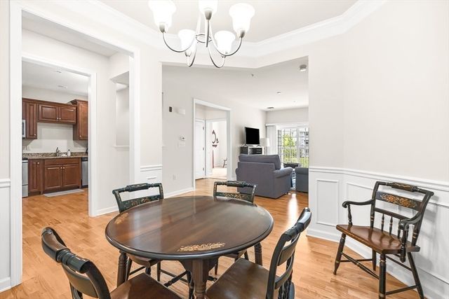 62 Abigail Way 1006, Reading, MA 01867
