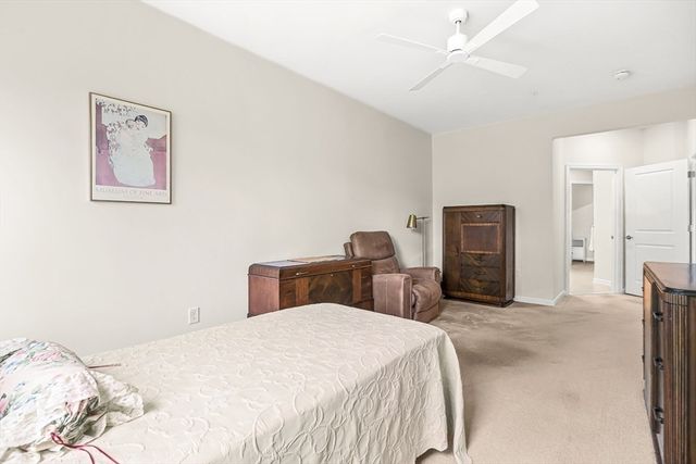 62 Abigail Way 1006, Reading, MA 01867